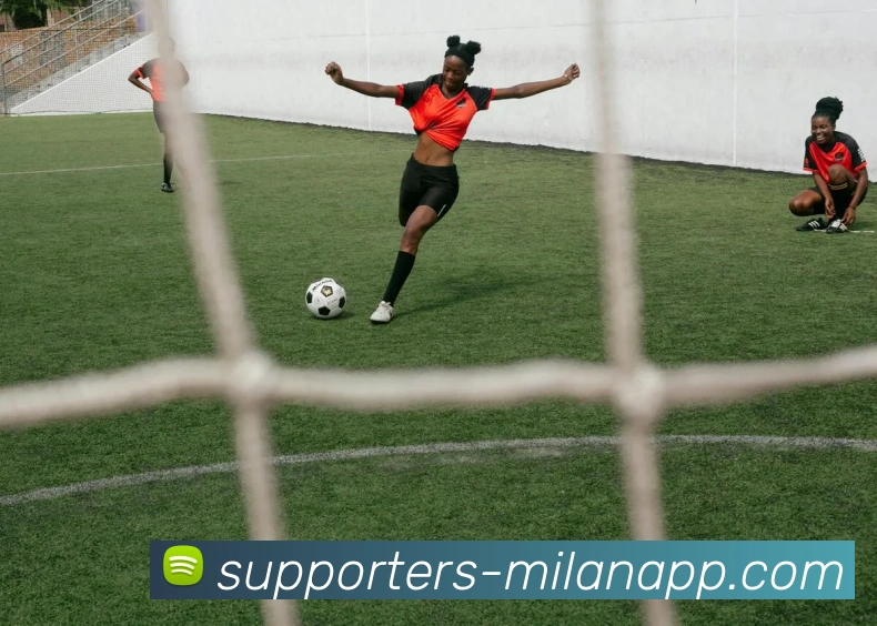 夸蓝领篮球：展现团队精神与个人魅力的完美结合